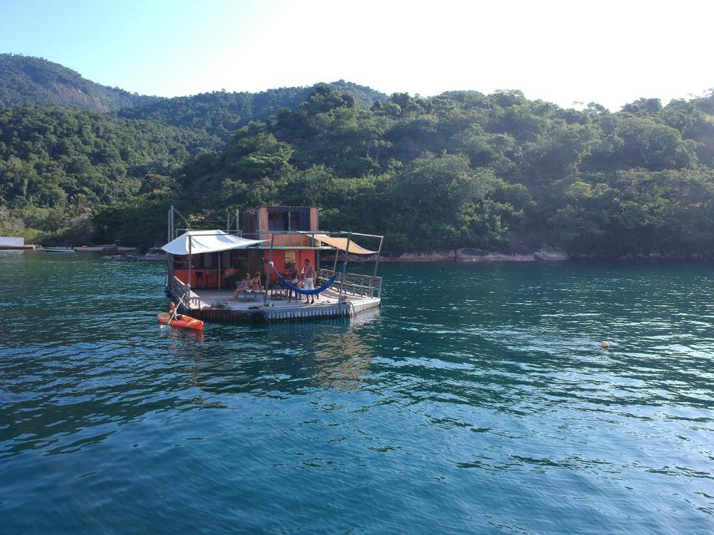 Casa Flutuante Ilha Grande RJ