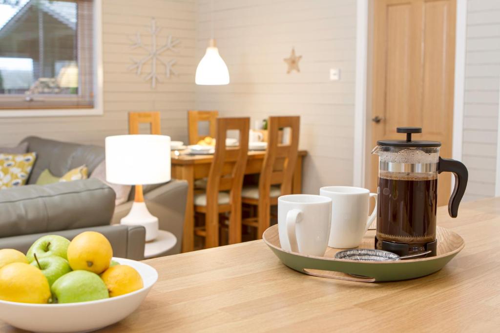 Příslušenství pro přípravu čaje a kávy v ubytování Keer lodge - Pine Lake Resort