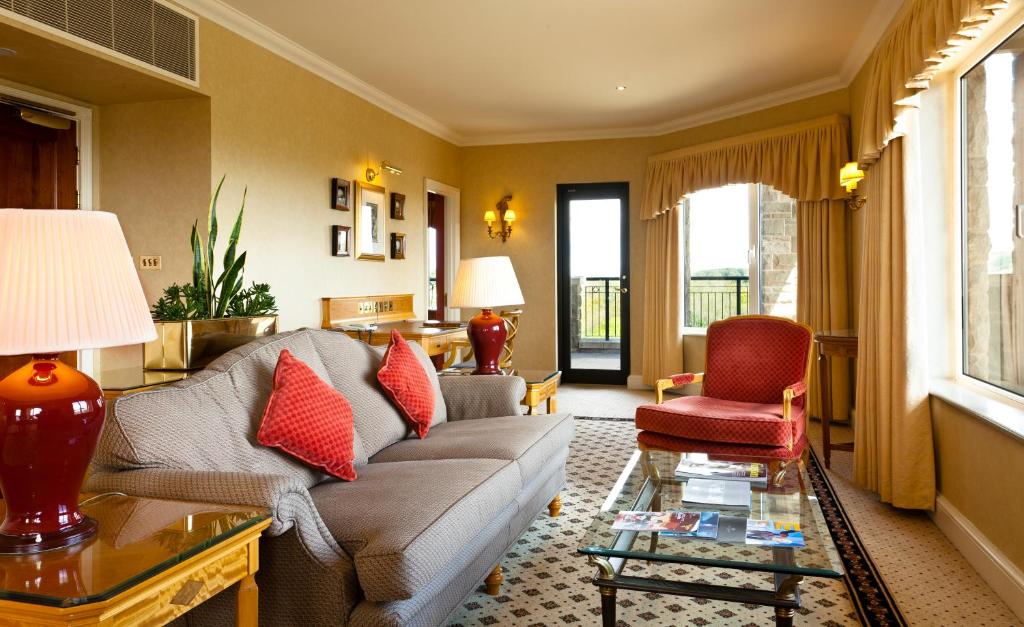 The Celtic Manor Resort - Resort Deluxe Suite