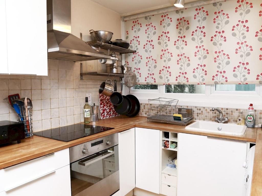 Crystal Palace - Artistic 2BR flat with terrace - Pass the Keys