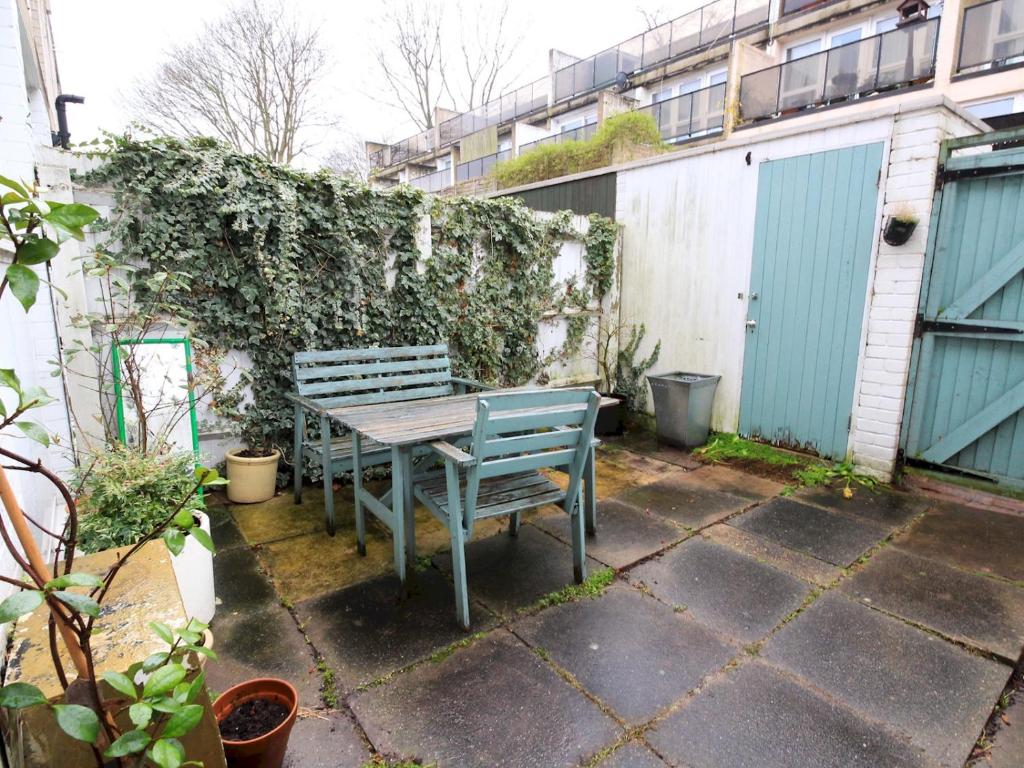 Crystal Palace - Artistic 2BR flat with terrace - Pass the Keys