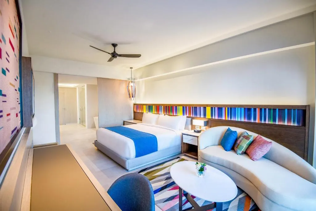 One-Bedroom Club Master Suite