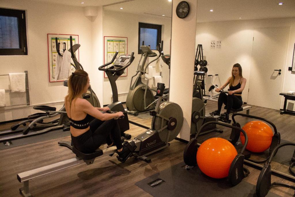 Fitness centrum a/nebo fitness zařízení v ubytování Ara Hotel Comfort