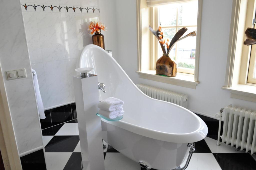 Koupelna v ubytování City Hotel Koningsvlinder