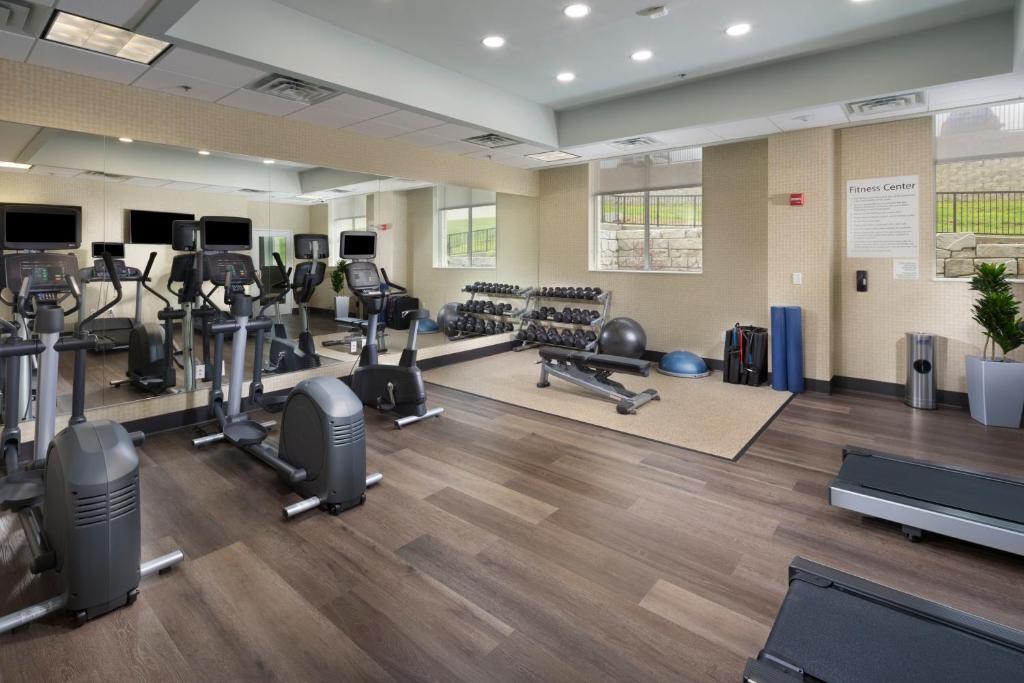 Holiday Inn & Suites Arden - Asheville Airport by IHG photo