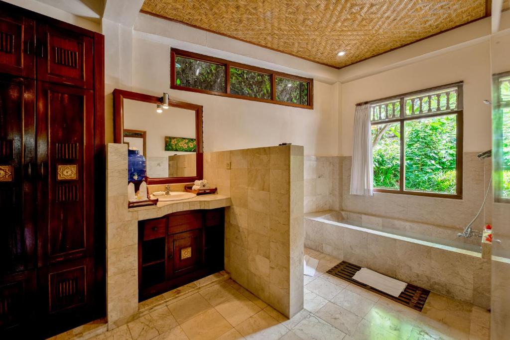 Koupelna v ubytování Kebun Indah Ubud