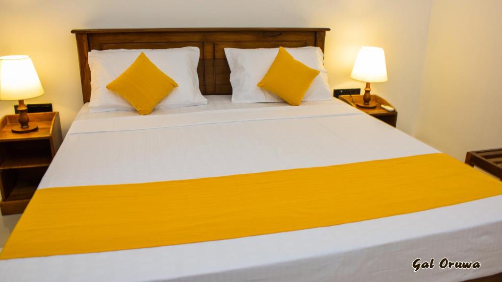 Gal Oruwa Resort - Double Double Double Room