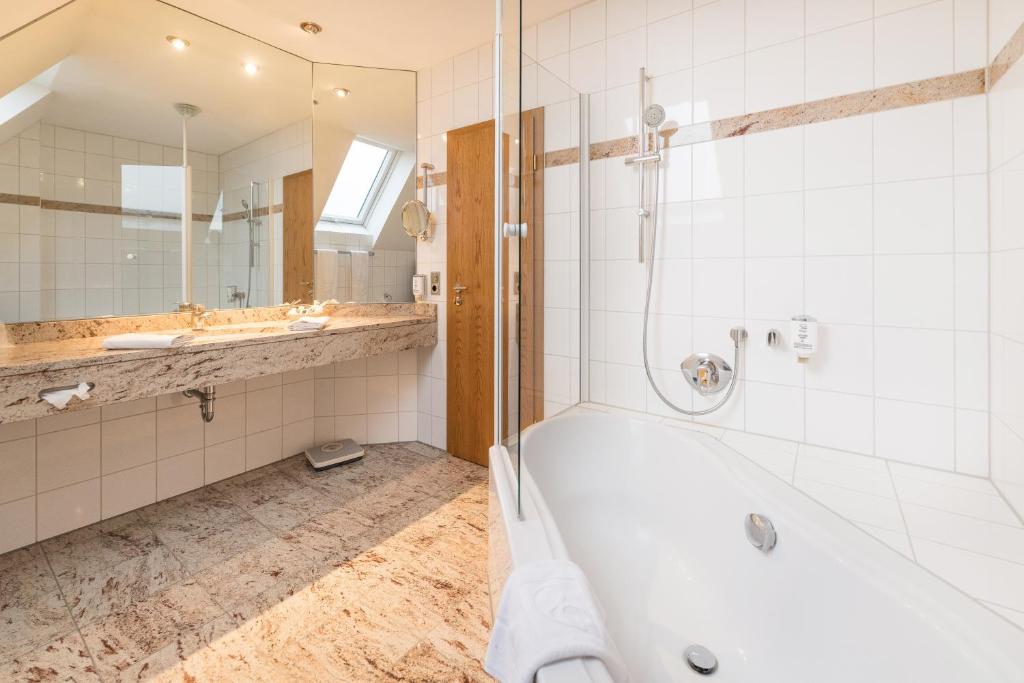 Koupelna v ubytování Göbels Hotel zum Löwen