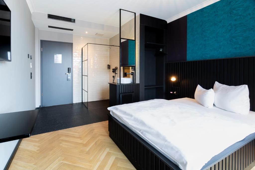 133 Boutique Hotel - Premium Double Room
