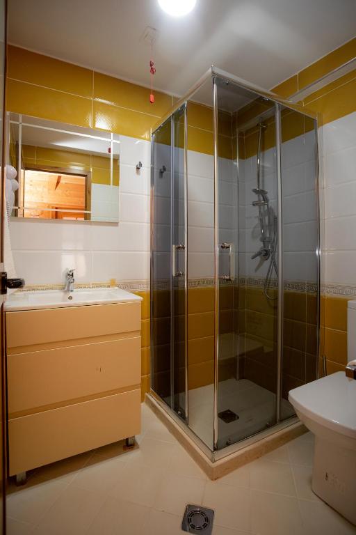 Koupelna v ubytování Hotel Shpija e Gjyshit