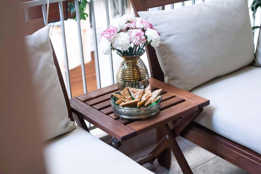 A seating area at Athens Vintage Apartments - Pagrati