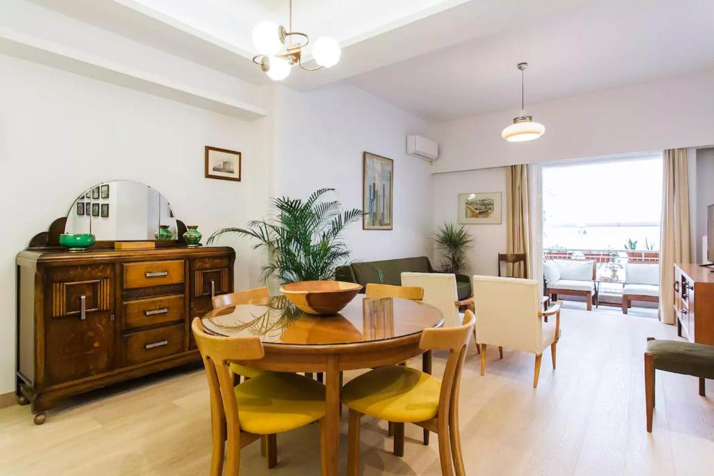 A seating area at Athens Vintage Apartments - Pagrati