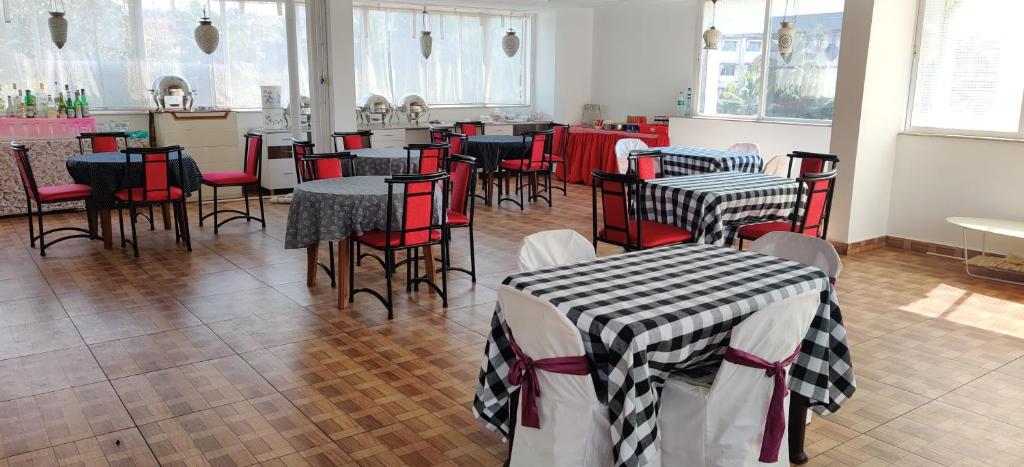 Restaurace v ubytování Rahul Residency