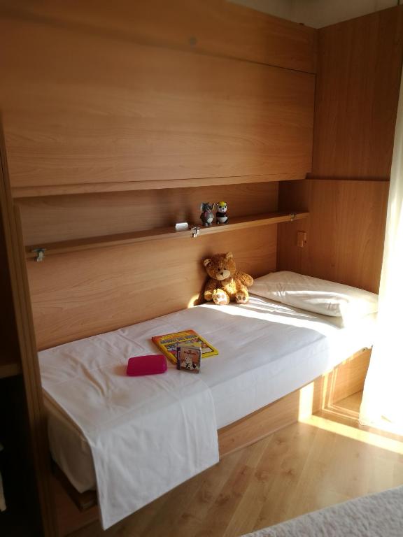 A bed or beds in a room at Hotel Playa Blanca