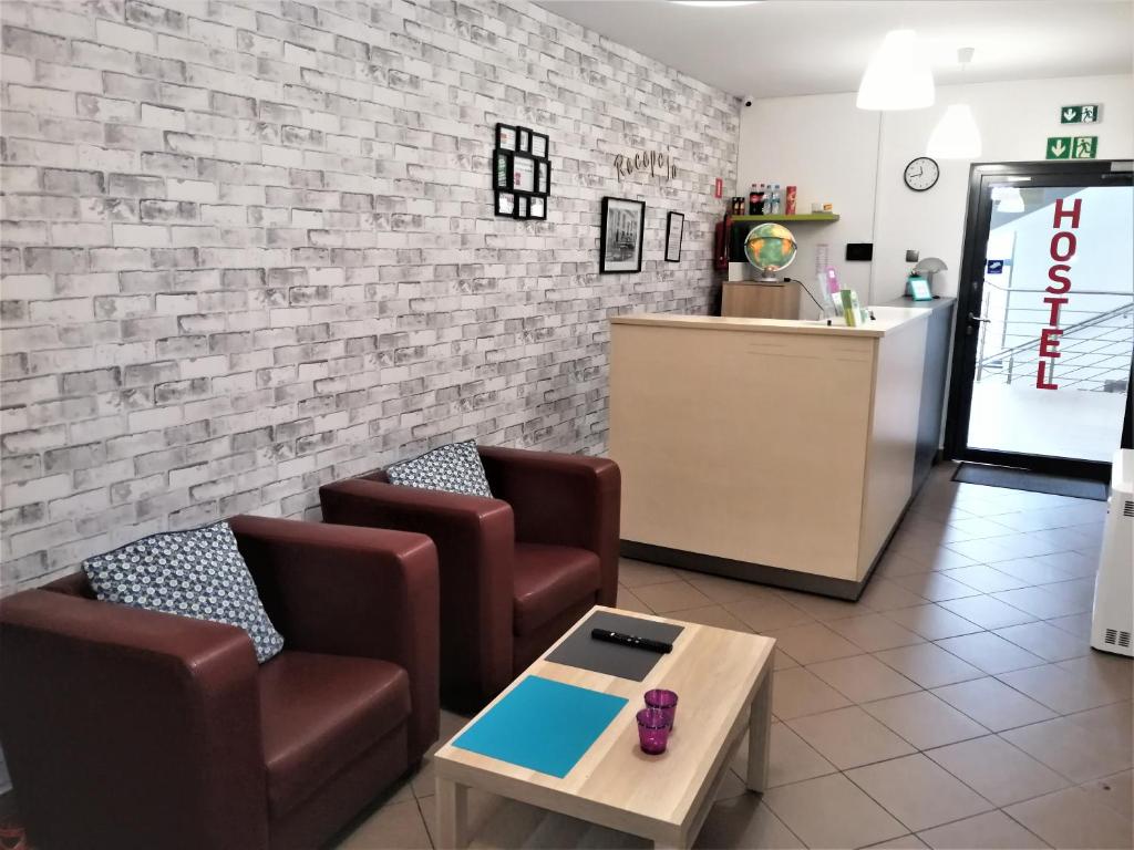 Posezení v ubytování Hostel Gliwice Centrum PARKING