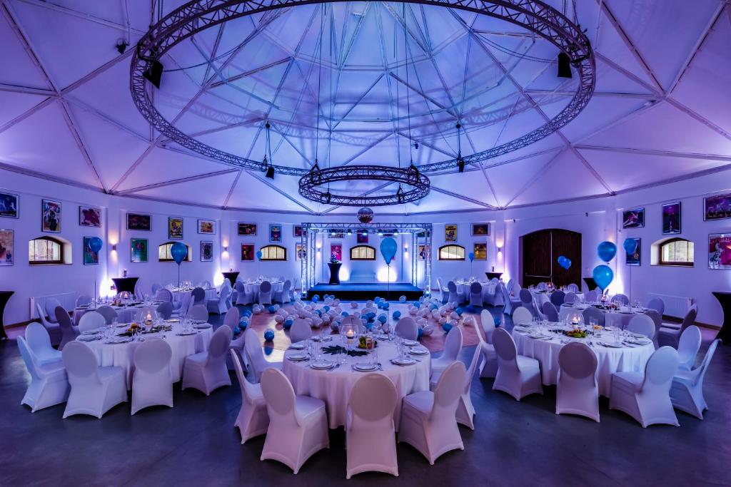 Reštaurácia alebo iné gastronomické zariadenie v ubytovaní B&B Julinek Park