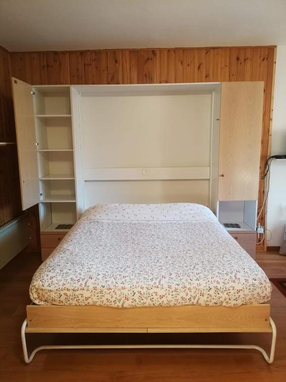 Postel nebo postele na pokoji v ubytování Appartamento Lagorai 1