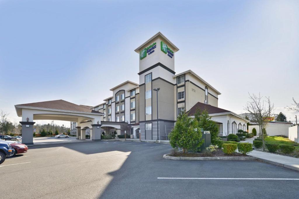 Holiday Inn Express Hotel & Suites Tacoma South - Lakewood, an IHG Hotel