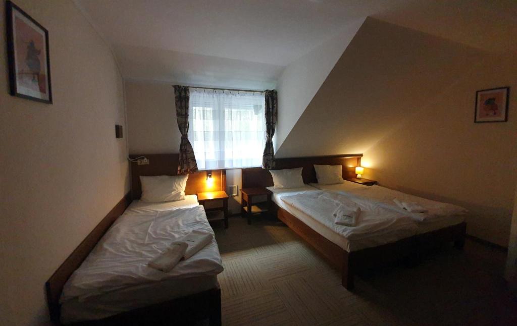 Pensjonat Leśniczówka - Economy Triple Room