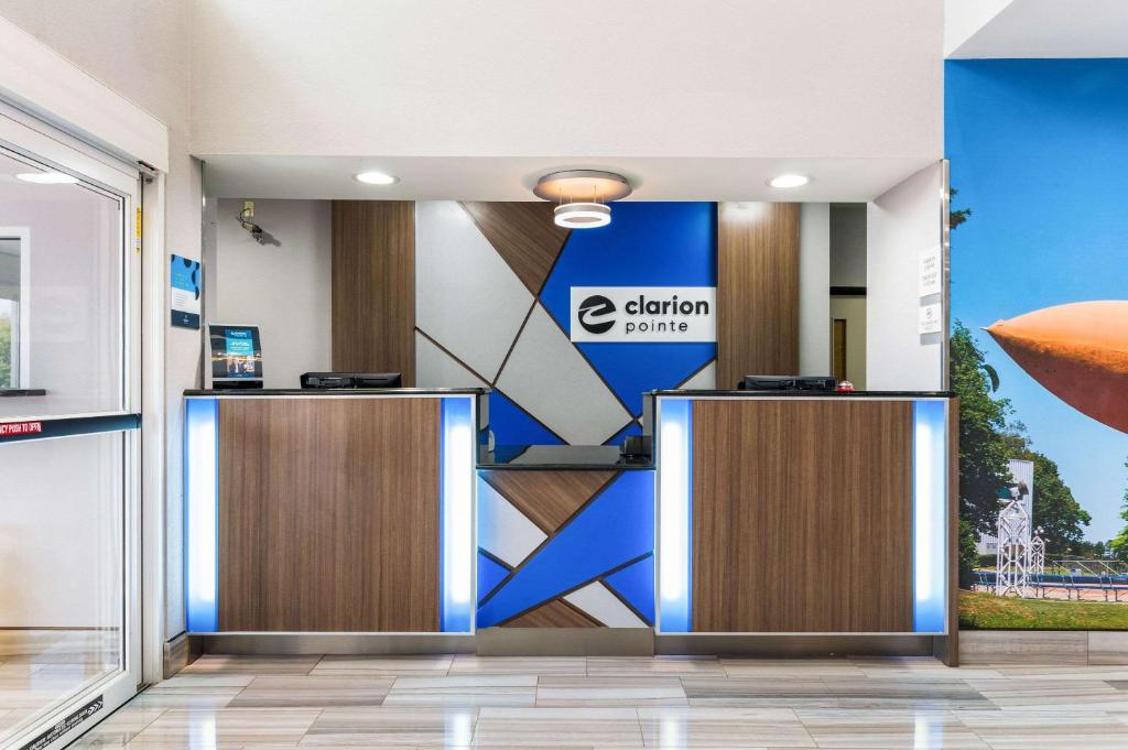 Fotografie z fotogalerie ubytování Clarion Pointe Madison-Huntsville v destinaci Madison