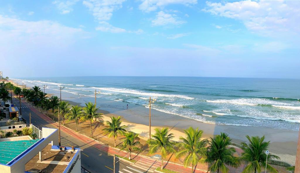 Apartamentos Residencial Lara - FRENTE AO MAR - WIFI - CHURRASQUEIRA NA VARANDA