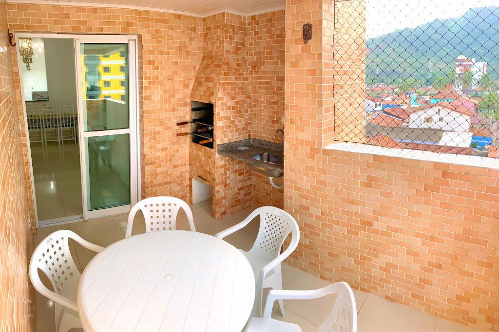  Apartamentos Residencial Lara - FRENTE AO MAR - WIFI - CHURRASQUEIRA NA VARANDA