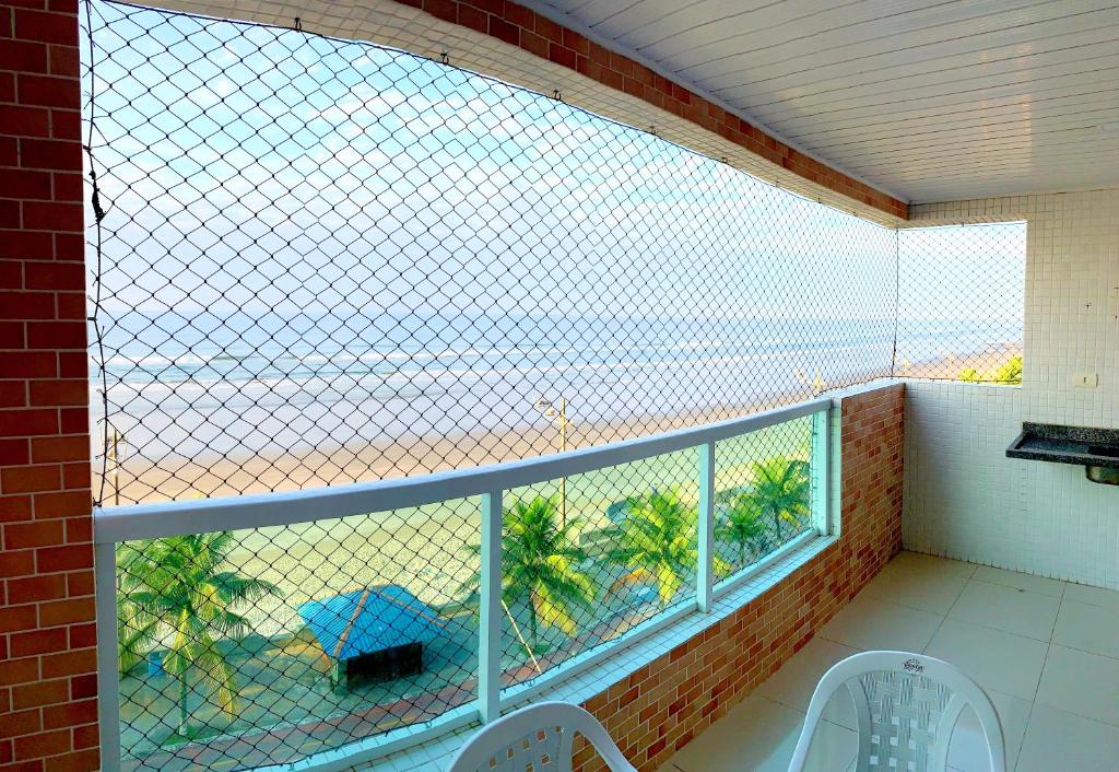 Apartamentos Residencial Lara - FRENTE AO MAR - WIFI - CHURRASQUEIRA NA VARANDA