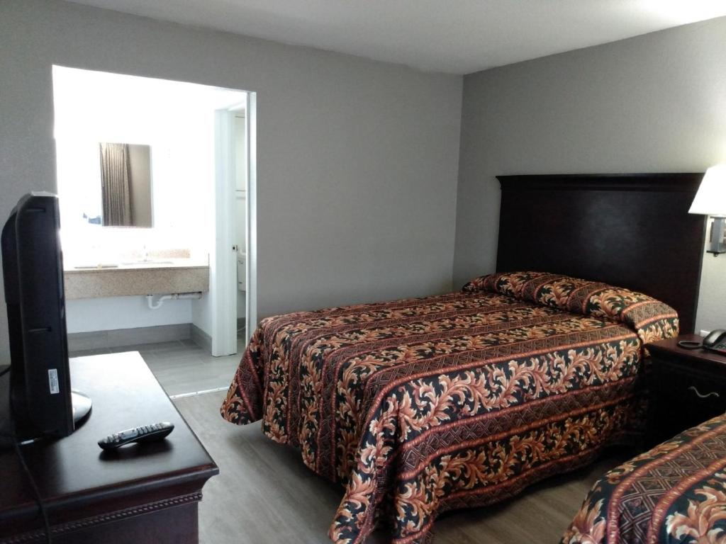 Gateway Inn Savannah - Deluxe Double Room