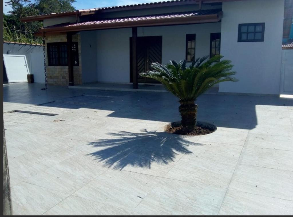  Casa espaçosa em Condomínio fechado