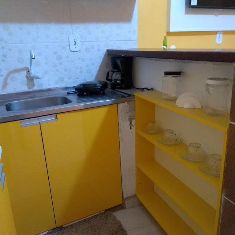  Kitnet Amarela