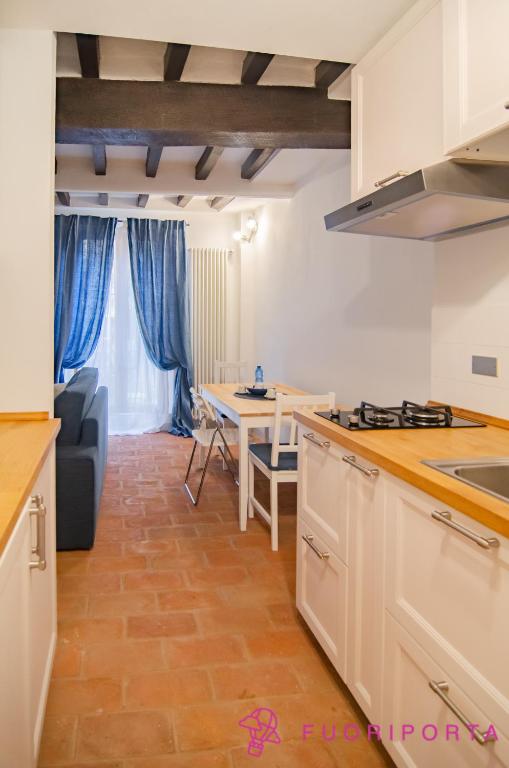 Kuchyňa alebo kuchynka v ubytovaní Residenza New Dalmazia 6