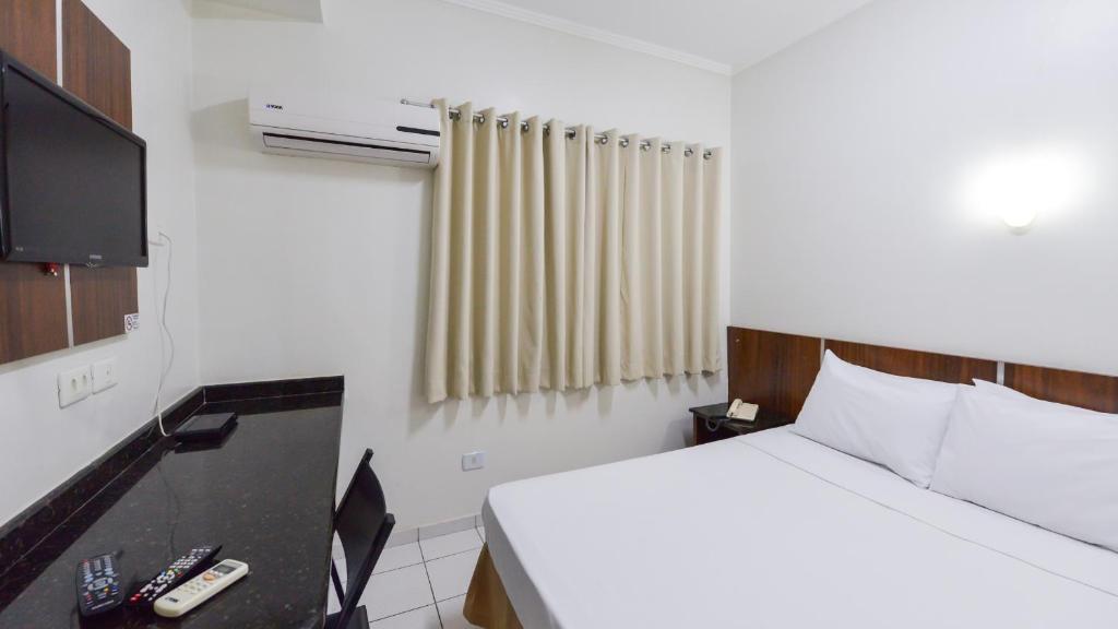  Araucaria Hotel Business - Maringá