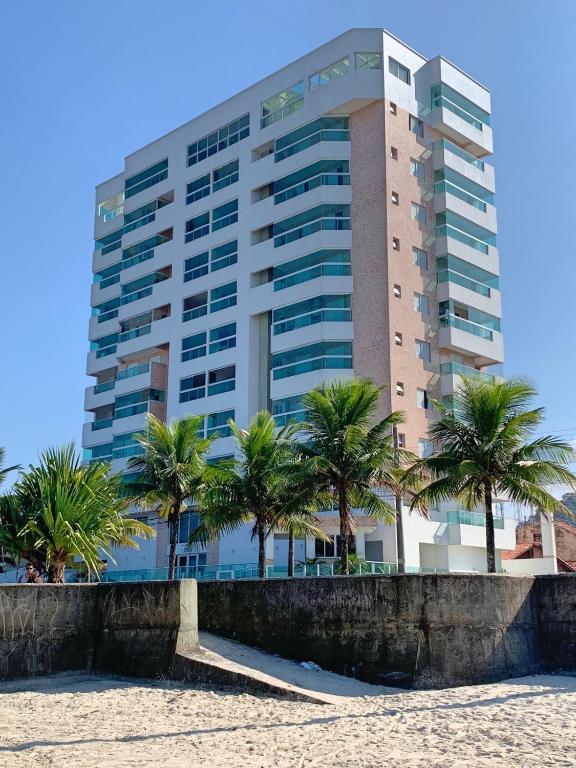  Apartamentos Residencial Lara - FRENTE AO MAR - WIFI - CHURRASQUEIRA NA VARANDA
