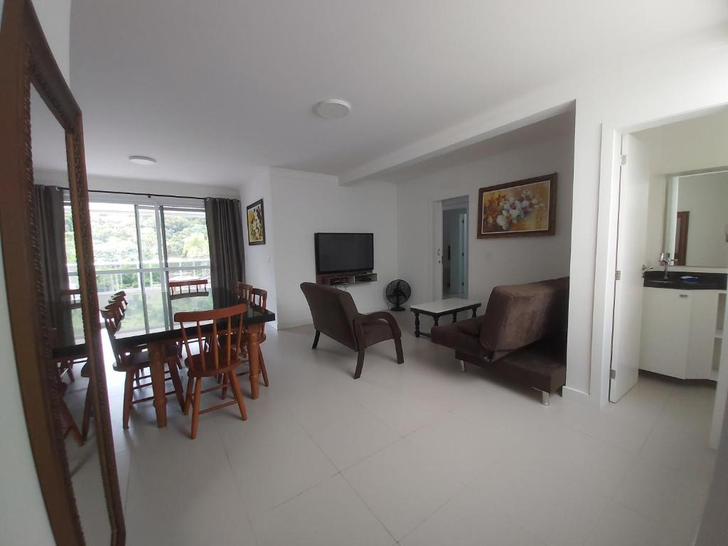  Apartamento alto padrão Ingleses (200)