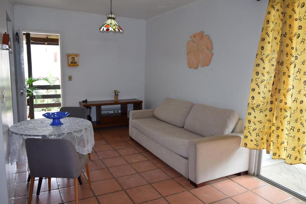  Praia de Maranduba - Em frente ao Mar - Apto Duplo para até 12 pessoas - Internet para Home Office - 150Mb fibra ótica