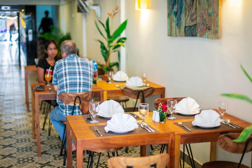 Restaurace v ubytování Grand Elevation Hotel