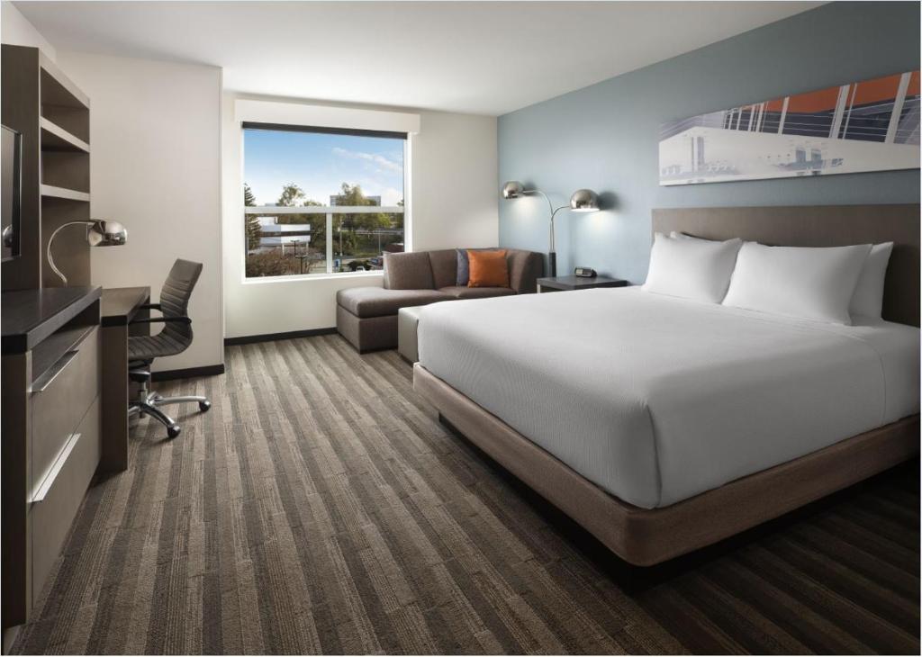 Hyatt House San Jose Airport photo