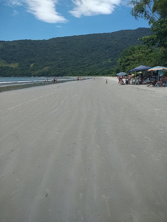  Praia de Maranduba - Em frente ao Mar - Apto Duplo para até 12 pessoas - Internet para Home Office - 150Mb fibra ótica