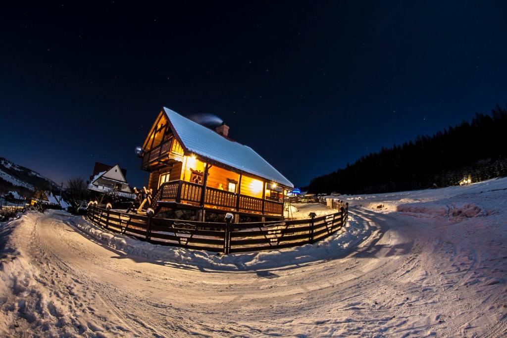 Chatka Pod Laskiem - Domki w górach - Two-Bedroom House