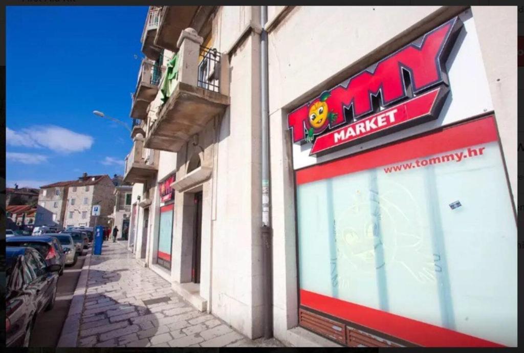 Budova, v ktorej sa apartmán nachádza