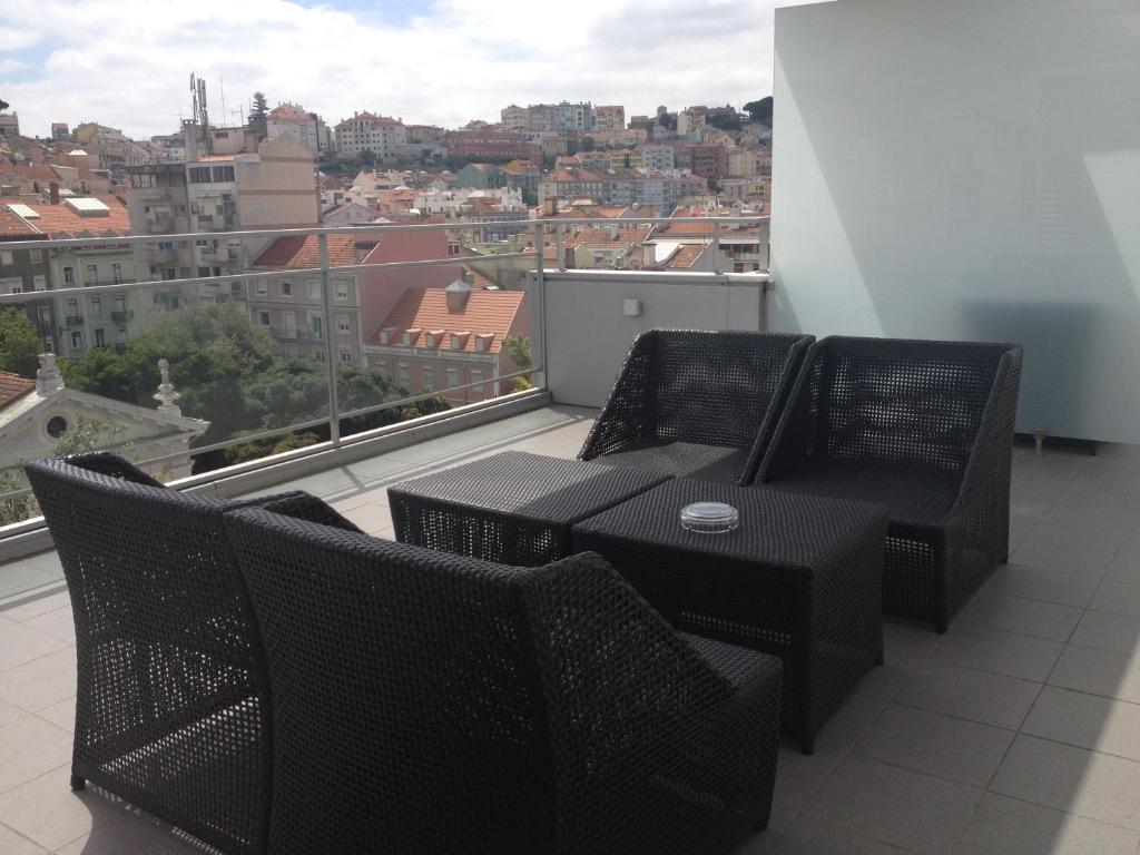A seating area at Lisbon City Hotel by City Hotels
