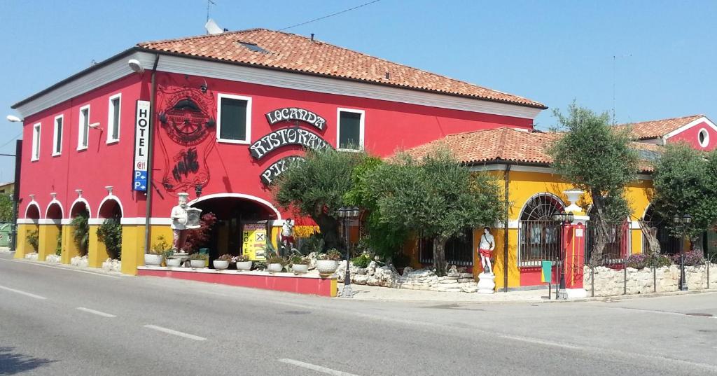 Budova, kde se hotel nachází