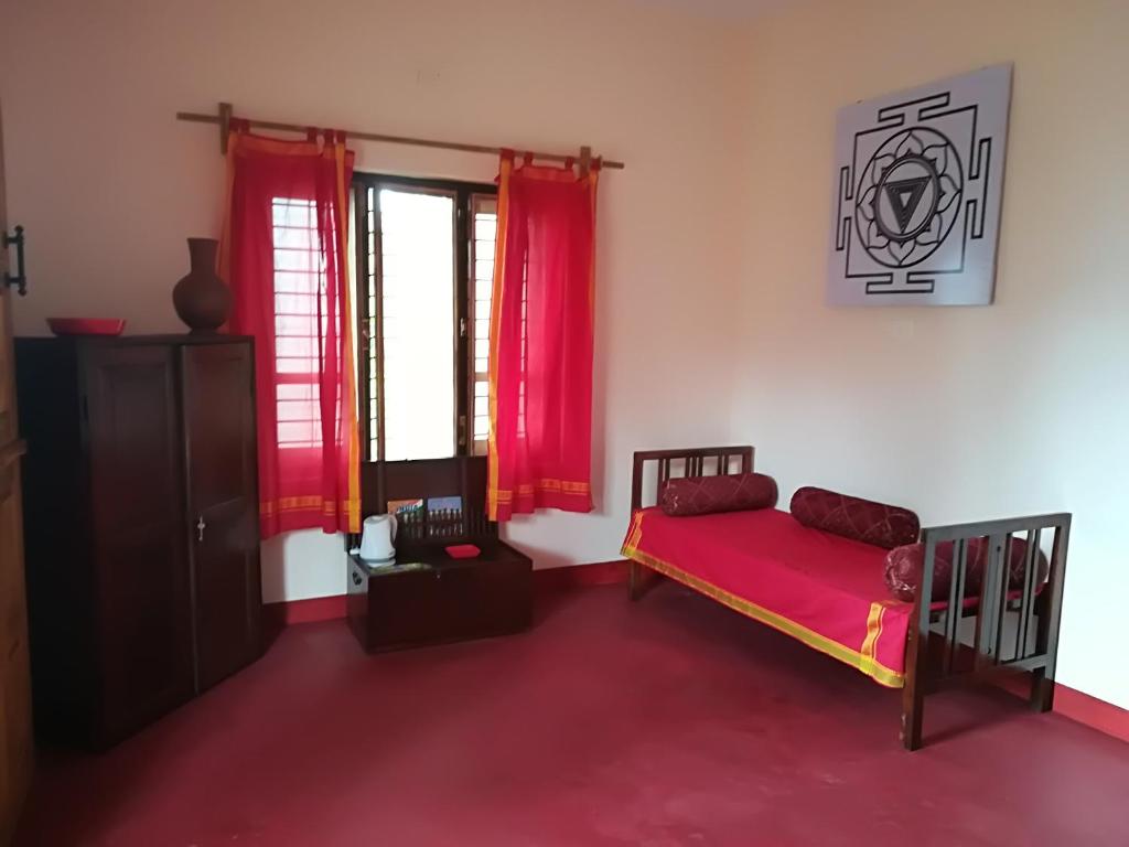 Letto o letti in una camera di Sukriti beach Resort