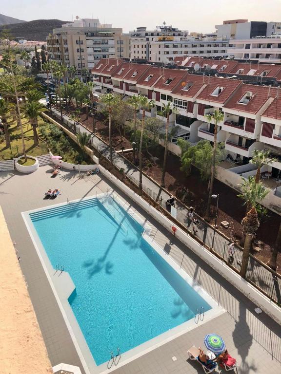 HomeForGuest Modern and recently renovated apartment in Arona ...