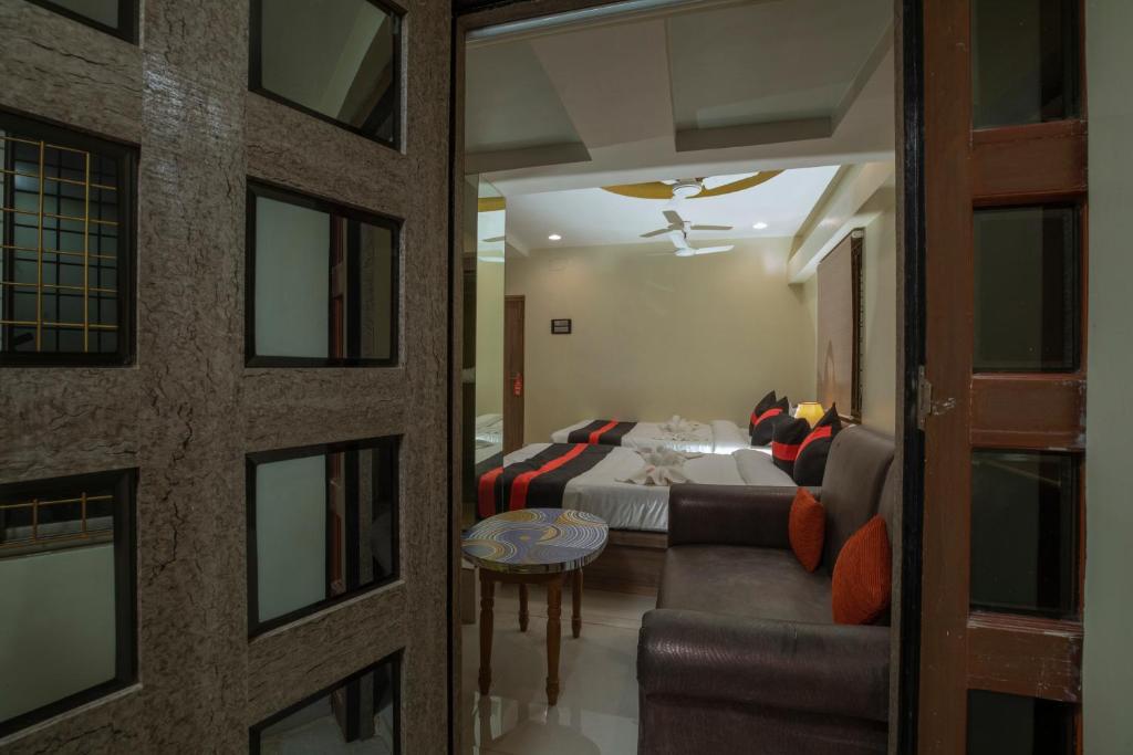 Postel nebo postele na pokoji v ubytování Snehamaya Spa & Resort
