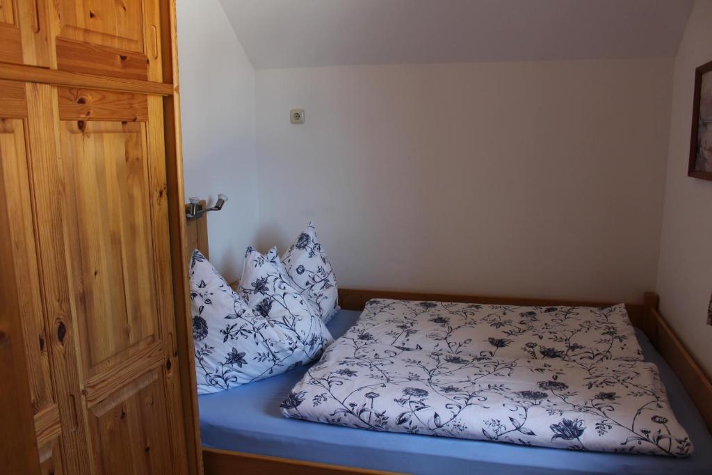 Postel nebo postele na pokoji v ubytování Ferienhaus Margotti