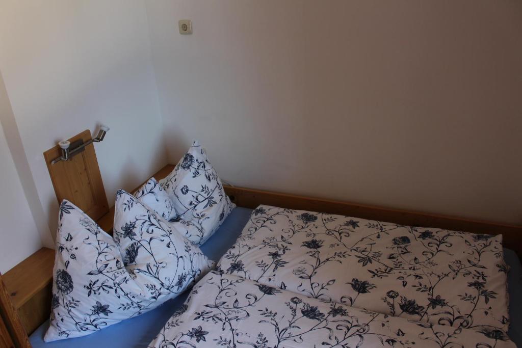 Postel nebo postele na pokoji v ubytování Ferienhaus Margotti