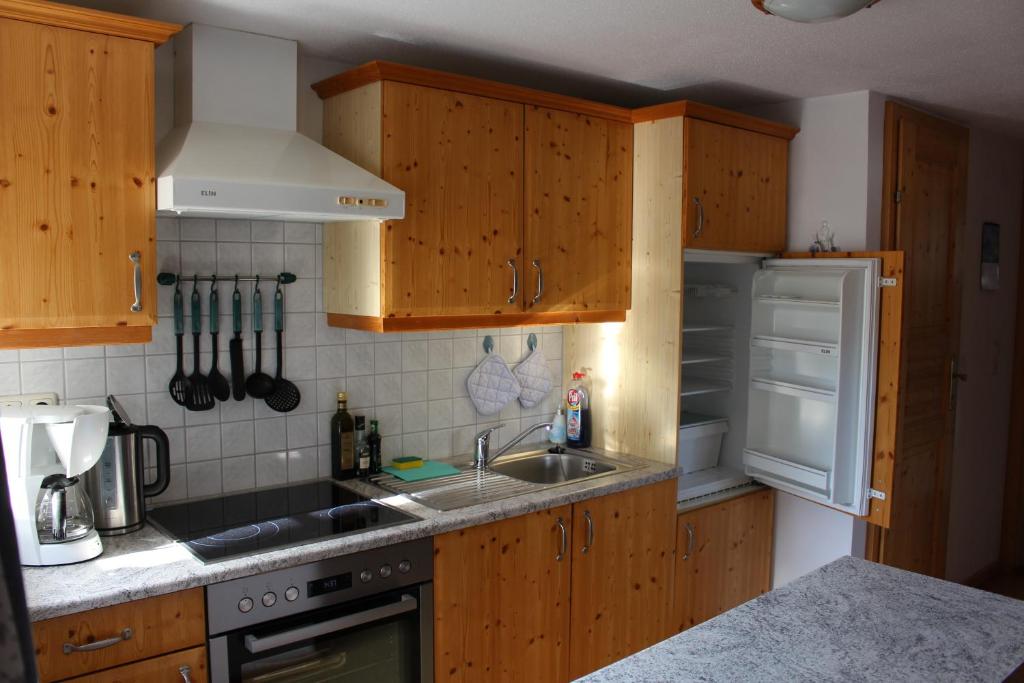 Kuchyň nebo kuchyňský kout v ubytování Ferienhaus Margotti