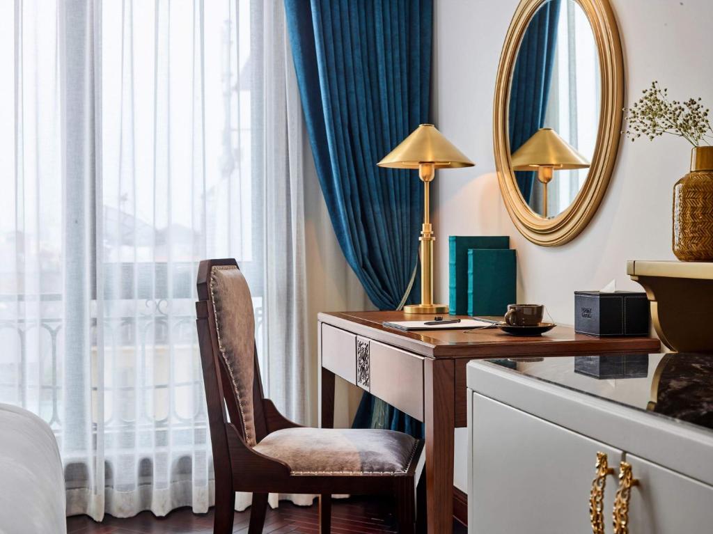 Peridot Grand Luxury Boutique Hotel - Junior Suite