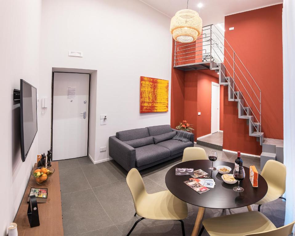 Three Houses Toledo - 17